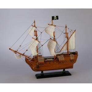 Pirate Ship Queen Anne Blackbeards ship from www.sealand.tv